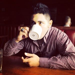 Meet your Posher, Dion